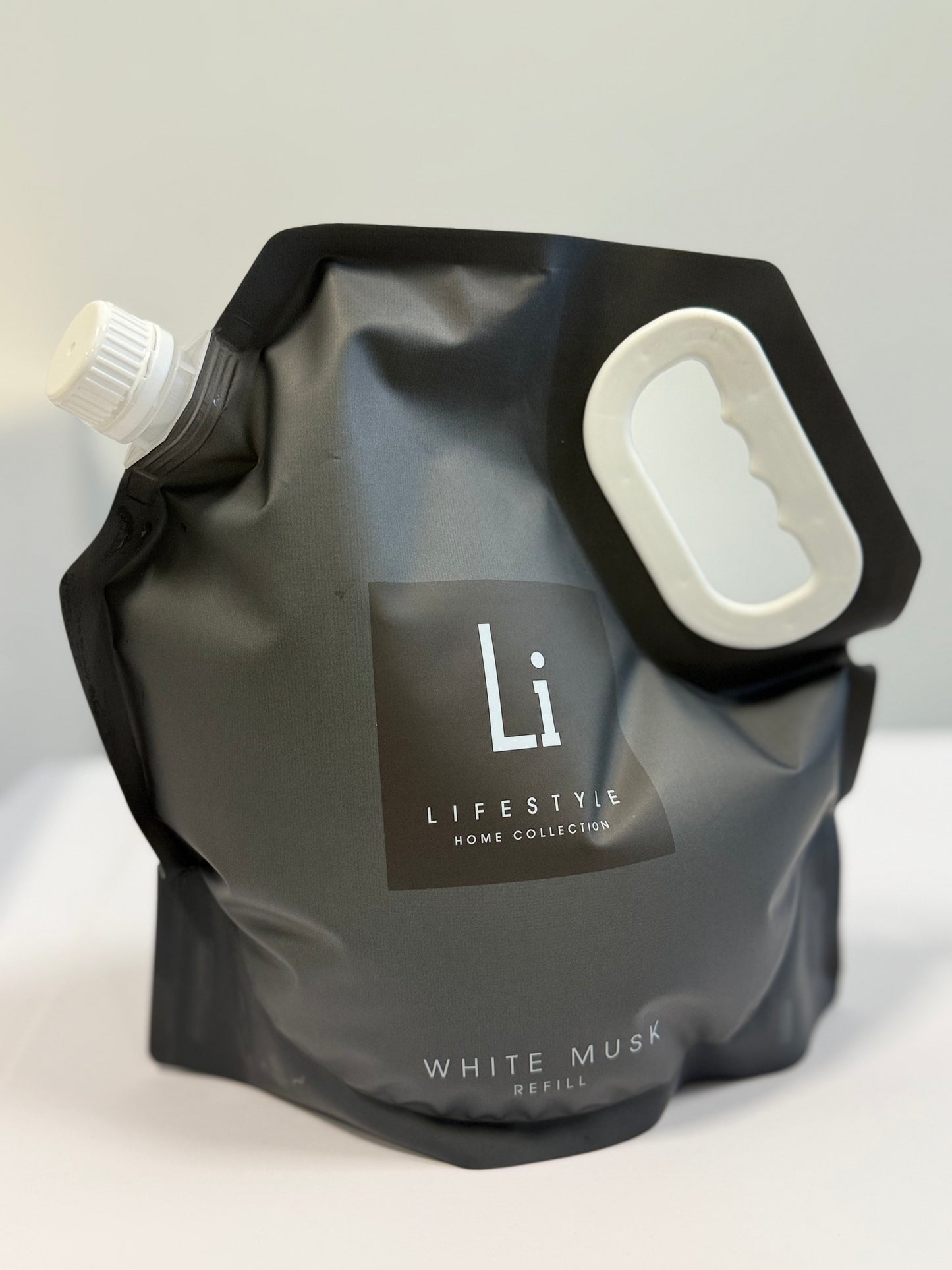 White Musk 2500ml Refill Pouch for XXL diffuser